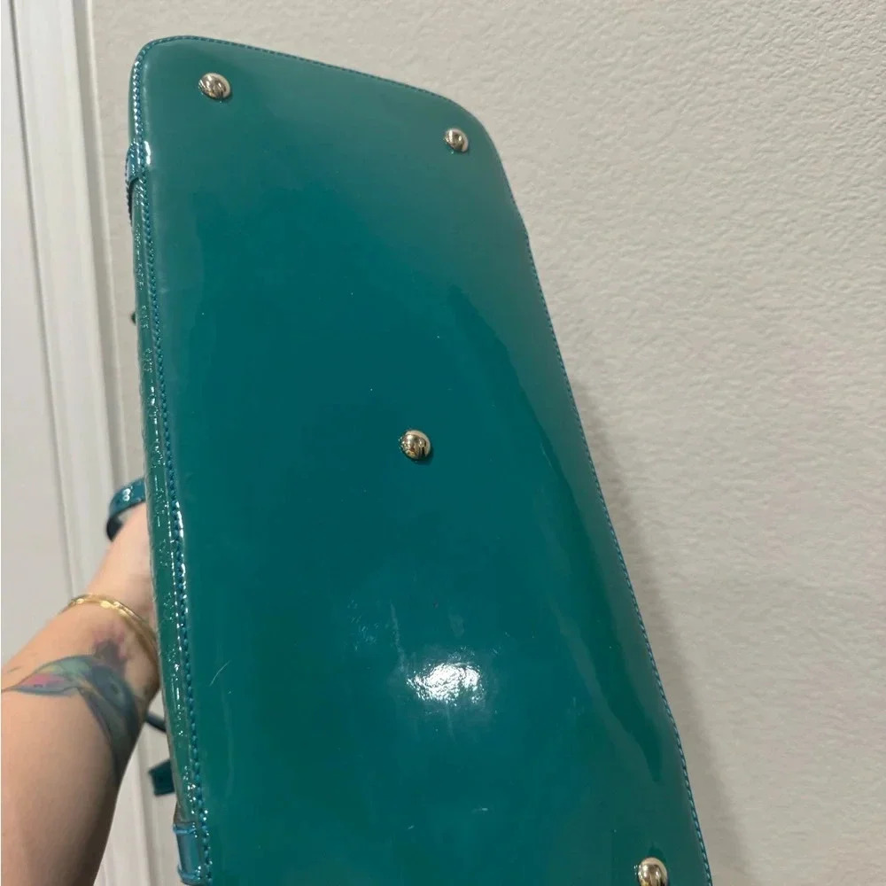 GUCCI MICROGUCCISSIMIA PATENT LEATHER SATCHEL - Picture 4 of 9